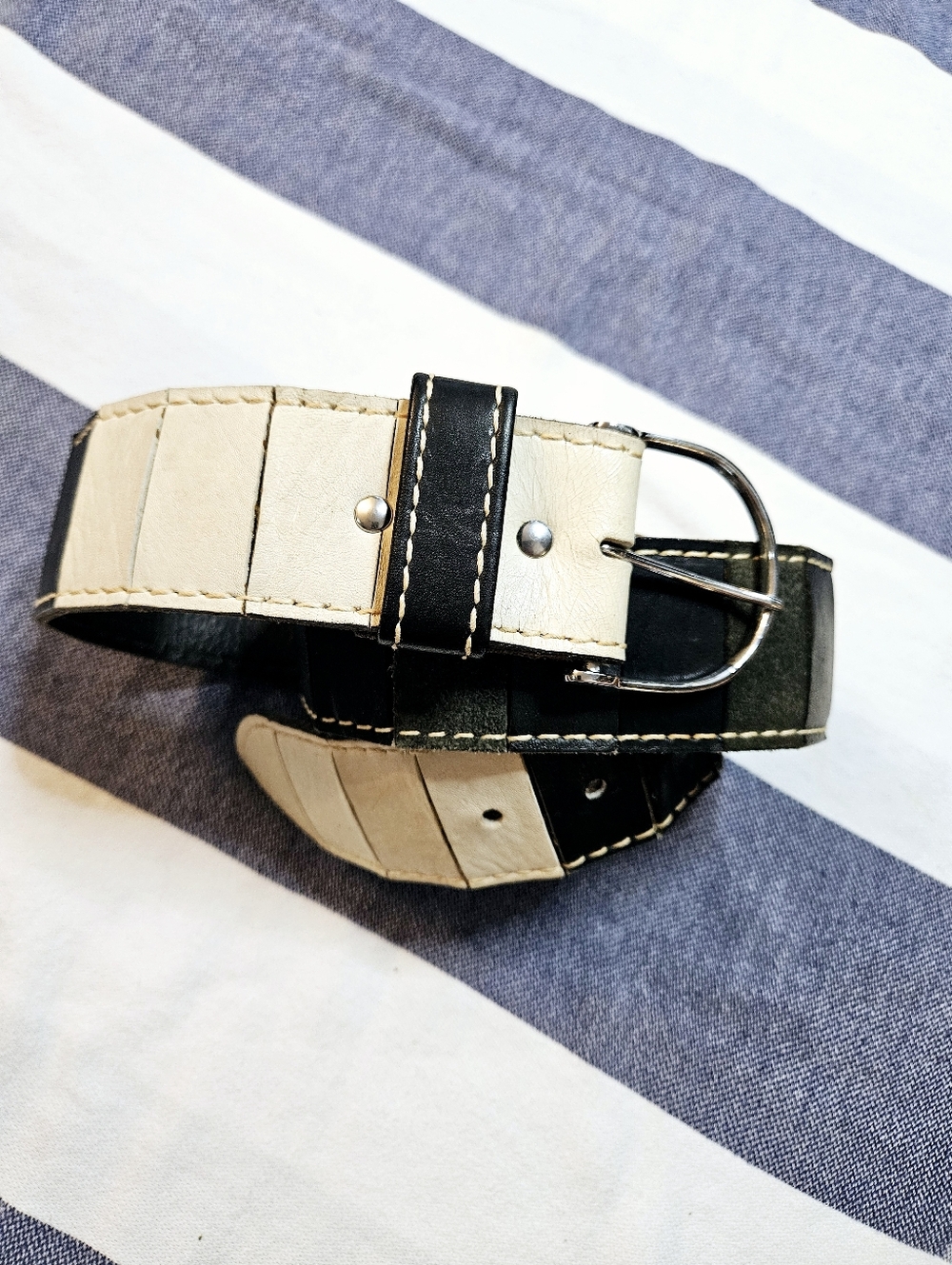 Vintage 90s Black And White Vera Leather Belt Medium